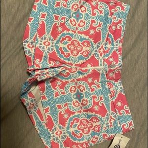 NEW Kaeli Smith Summer Shorts Lilly Pulitzer look